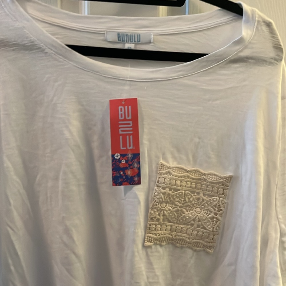 Plus size woman’s white T shirt with pocket. - Picture 6 of 6